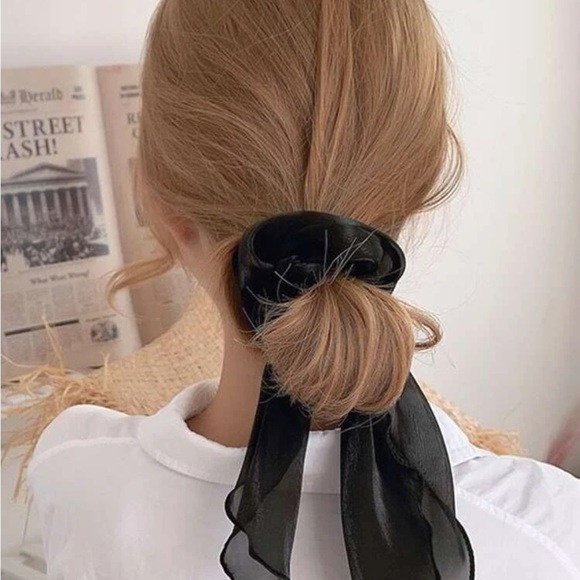 Set of 7 Colorful Fabric Hair Scrunchies - Picture 4 of 6